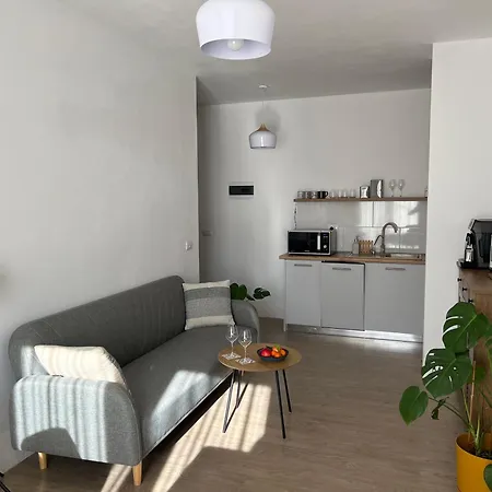 Cherry Apartment