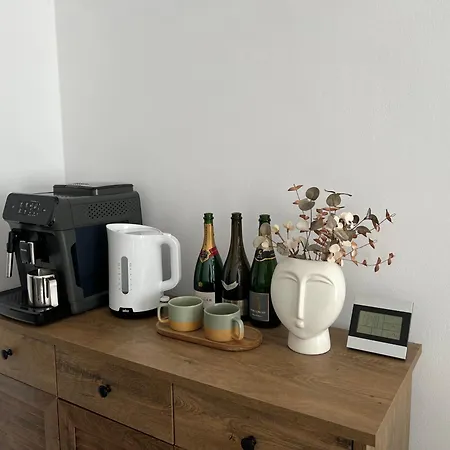 Cherry Apartment *